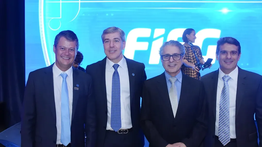 Sinduscon-GO marca presença na posse do novo presidente da Fieg, André Rocha